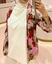 Load image into Gallery viewer, Gathered Neck Sleeveless Blouse