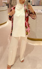 Load image into Gallery viewer, Gathered Neck Sleeveless Blouse