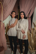 Load image into Gallery viewer, Long Sleeve Sporty Blouse