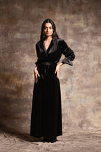 Load image into Gallery viewer, Buttoned Velvet Dress
