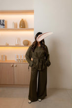 Load image into Gallery viewer, Elys Silk Set
