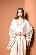 Load image into Gallery viewer, Wrinkled Velvet Kaftan
