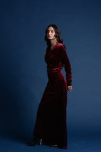 Load image into Gallery viewer, Burgundy Velvet Ruched Dress
