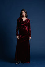 Load image into Gallery viewer, Burgundy Velvet Ruched Dress
