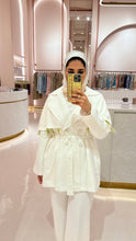 Load image into Gallery viewer, White Flower Jacket
