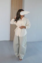 Load image into Gallery viewer, Tobi Barrel Pants
