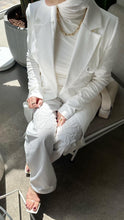 Load image into Gallery viewer, Ribbed Sleeve Longline Blazer
