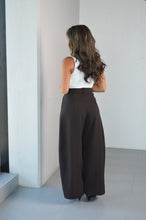 Load image into Gallery viewer, Seoul Barrel Pants
