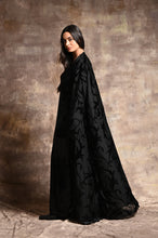 Load image into Gallery viewer, Velvet Bloom Abaya
