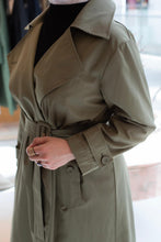 Load image into Gallery viewer, Olive &amp; Fuscia Trim Reversible Trench
