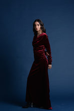 Load image into Gallery viewer, Burgundy Velvet Ruched Dress
