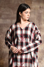 Load image into Gallery viewer, Plaid Kaftan

