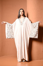 Load image into Gallery viewer, Wrinkled Velvet Kaftan
