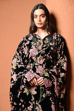 Load image into Gallery viewer, Sakura Flowing Kaftan
