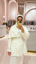 Load image into Gallery viewer, White Flower Jacket
