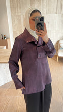 Load image into Gallery viewer, Flowing Blouse

