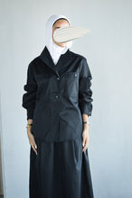 Load image into Gallery viewer, Frankie High-collar Shirt
