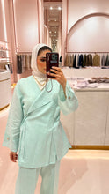 Load image into Gallery viewer, Linen Set Tiffany
