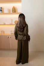 Load image into Gallery viewer, Elys Silk Set
