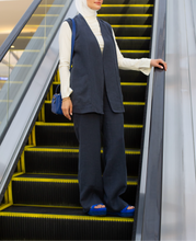 Load image into Gallery viewer, Linen Vest Set with Leather Cord Belt
