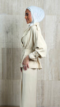 Load image into Gallery viewer, Arona Buckle Set
