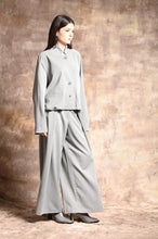 Load image into Gallery viewer, Cropped Balloon Blazer
