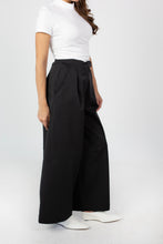 Load image into Gallery viewer, The Barrel Pants
