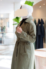 Load image into Gallery viewer, Olive &amp; Fuscia Trim Reversible Trench
