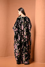 Load image into Gallery viewer, Sakura Flowing Kaftan
