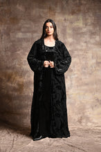 Load image into Gallery viewer, Velvet Bloom Abaya
