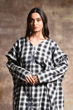 Load image into Gallery viewer, Plaid Kaftan
