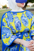 Load image into Gallery viewer, Blue &amp; Yellow Vases
