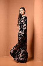 Load image into Gallery viewer, Sakura Flowing Kaftan
