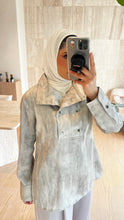 Load image into Gallery viewer, Flowing Blouse
