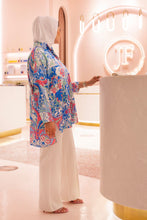 Load image into Gallery viewer, Blue Print Silk Shirt
