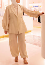 Load image into Gallery viewer, Gold Metallic Set
