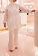 Load image into Gallery viewer, White Tassels Shirt

