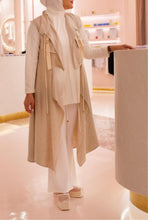 Load image into Gallery viewer, Beige Casual Vest

