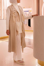Load image into Gallery viewer, Beige Casual Vest
