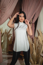 Load image into Gallery viewer, Sporty Sleeveless Blouse
