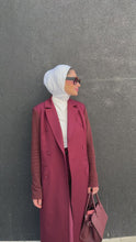 Load and play video in Gallery viewer, LIMITED Ribbed Sleeve Longline Blazer
